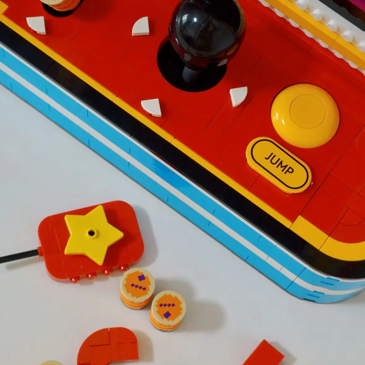 1371 piezas, ladrillos, mueble - Arcade Vibes reseña y precio